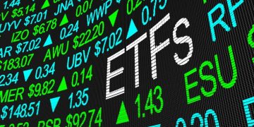 SEC отложи заяленията относно физически биткойн ETF на Bitwise и Grayscale