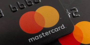 Coinbase и Mastercard ще позволят купуването на NFT с помощта на банкови карти