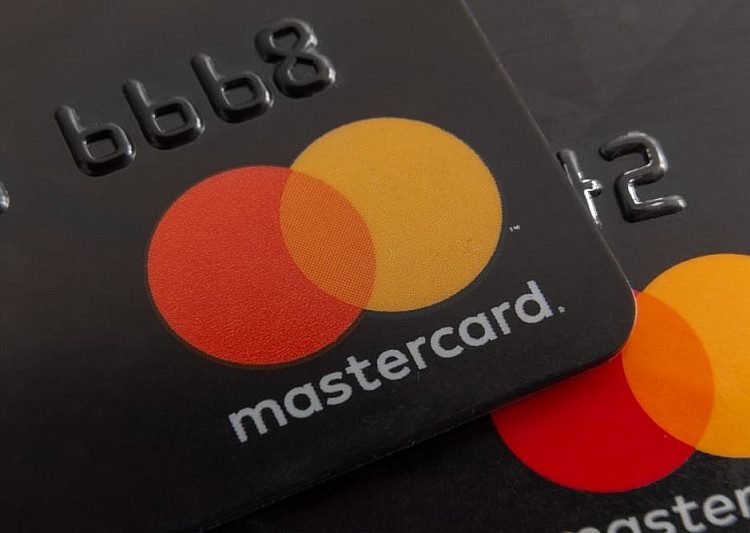 Coinbase и Mastercard ще позволят купуването на NFT с помощта на банкови карти